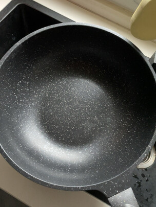 麦饭石不粘锅