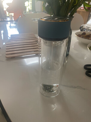 玻璃杯