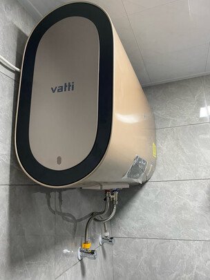 %title插图%num 华帝(VATTI)60升扁桶家用电热水器 3000w双胆速热7层精滤 290mm纤薄幻变紫净水健康浴DDF60-i14031