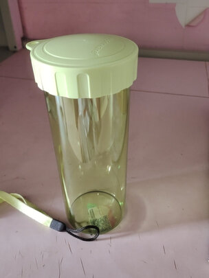 运动水杯