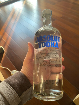 一:选购苏连红(stolichnaya)伏特加洋酒建议