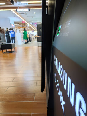 三星（SAMSUNG）京品家电 75英寸 Q60T  QLED全面屏 超薄超高清娱乐游戏智能电视机 液晶电视QA75Q60TAJXXZ