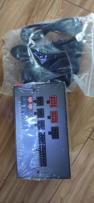 %title插图%num 航嘉(Huntkey)WD600K全模组 金牌600W电脑电源(80PLUS金牌/单路45A/全电压/LLC+SR+DC-DC/3A大作)