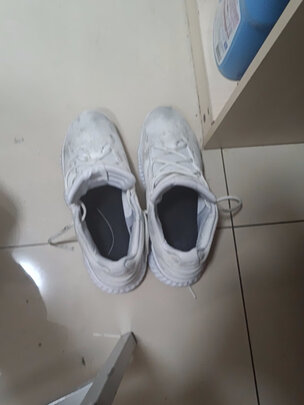 篮球鞋