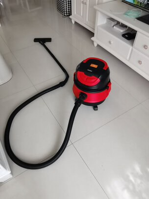 %title插图%num 海尔(Haier)吸尘器桶式15L大容量干湿吹家用多用途强劲大吸力自营可工业用HZ-T615R