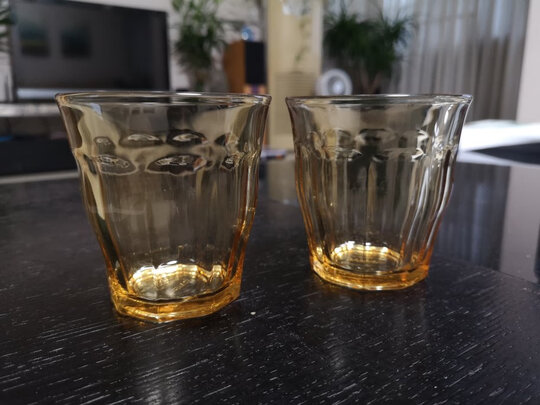 玻璃水杯