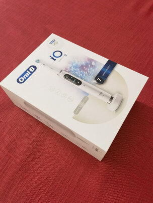 欧乐B电动牙刷成人 小圆头牙刷iO8云感刷卓越清洁版 微震科技非声波(黑色)【京品家电】新年礼物