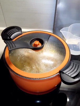 不粘汤锅