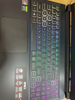 %title插图%num 宏碁(Acer)暗影骑士·龙 15.6英寸游戏笔记本电脑(新锐龙7nm 8核R7-5800H 16G 512G RTX3060 144Hz高色域)红黑