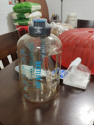 运动水壶