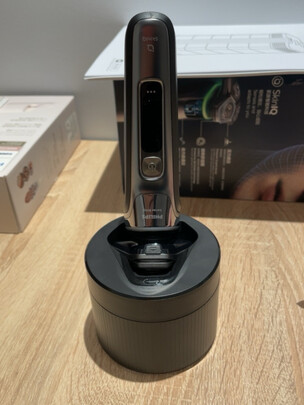 %title插图%num 飞利浦(PHILIPS)电动剃须刀刮胡刀荷兰进口干湿双剃9系S9551