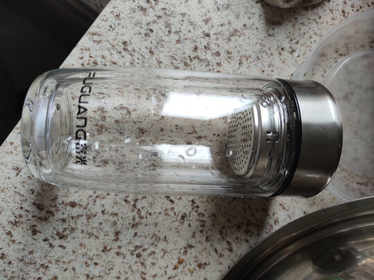 玻璃杯