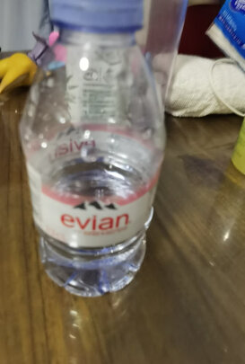 矿泉水