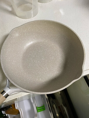 麦饭石不粘锅