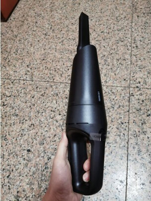 车载吸尘器