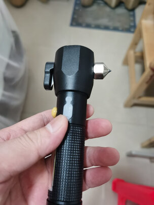 汽车安全锤