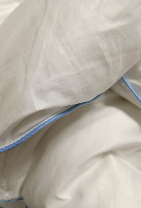 京东京造95抗菌鹅绒被 1.8m 1700g一个月后开始后悔了诉说原因