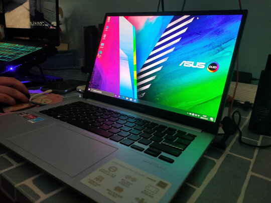 华硕无畏Pro14|评测细节：华硕无畏Pro14标压锐龙版怎么样？用后一周讲内幕真相