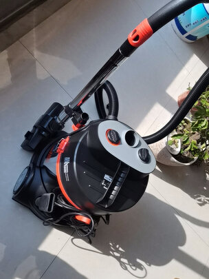 车载吸尘器