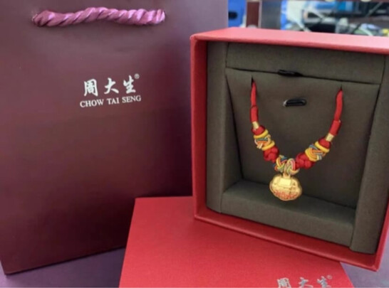 黄金吊坠