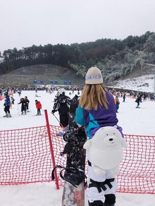 滑雪护臀护具