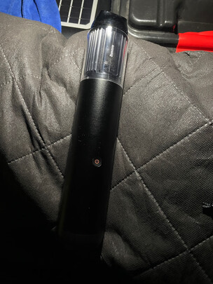 车载吸尘器