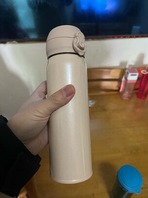 保温杯
