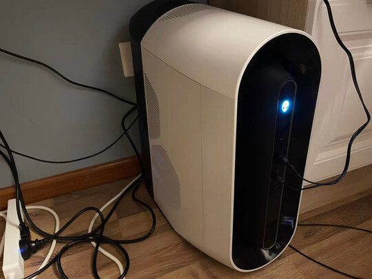 外星人ALIENWARE R10水冷游戏台式机电脑主机锐龙版R5 16G 512G+1T RTX3060Ti 办公台式机8165W+27英寸显示器