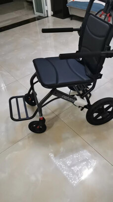 手动折叠轮椅