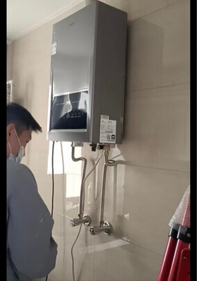 燃气热水器