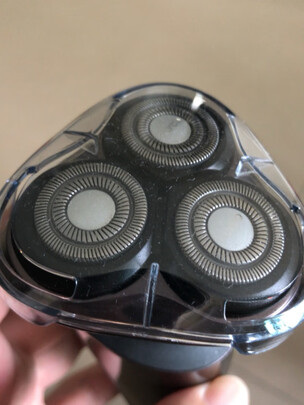 剃须刀