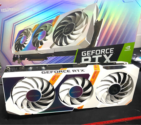 %title插图%num 七彩虹(Colorful)iGame GeForce RTX 3070 Ultra W OC 8G LHR 1725-1770Mhz 电竞游戏光追电脑白色显卡