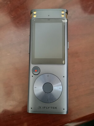 %title插图%num 科大讯飞(iFLYTEK) AI智能录音笔SR302 免费专业录音实时转写文字 专业级降噪 智能录音笔SR302 星空灰