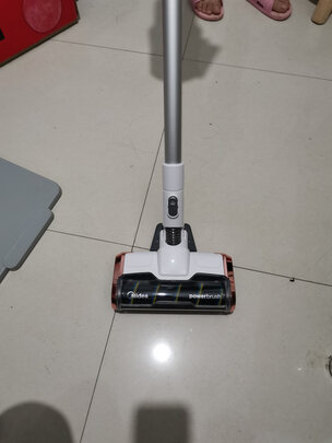 美的智能无线吸尘器家用大吸力手持除尘器吸拖一体机大功率小型拖地机除螨自营Q6