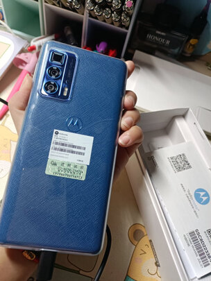 摩托罗拉 edge s pro 旗舰骁龙870 1亿像素 50X潜望式变焦 10亿色144Hz臻彩屏 轻薄5G手机 8GB+128GB 静夜思