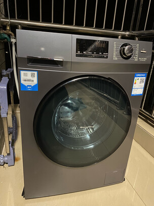 %title插图%num 海尔(Haier)滚筒洗衣机全自动家用洗烘一体10公斤一级能效全自动滚筒洗衣机烘干 EG100HB108S
