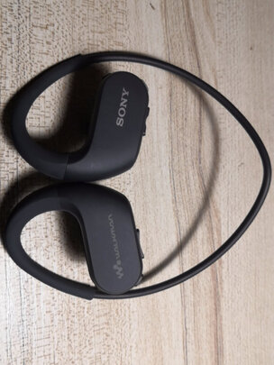 索尼（SONY）NW-WS413防水游泳跑步运动mp3音乐播放器一体耳机 4G(黑色)
