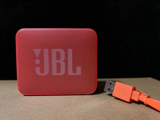 JBL GO ESSENTIAL到底好不好，操控方便吗？携带方便吗？