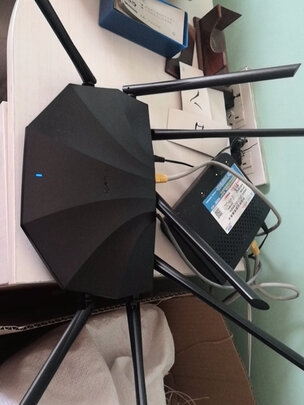 %title插图%num 腾达(Tenda)AC7 1200M 穿墙增强型 无线路由器 家用5G双频 智能游戏路由 WiFi信号放大