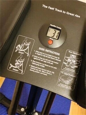 卷腹机