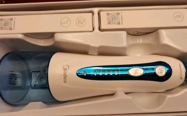 冲牙器