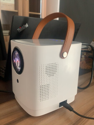 璟甄R5投影仪选购容忽然的三大要点