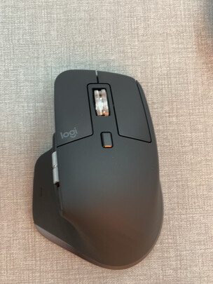 %title插图%num 罗技(Logitech)MX Master 3 无线蓝牙优联双模鼠标 商务办公鼠标 充电右手鼠标 Master 3+Craft键盘科技办公套装