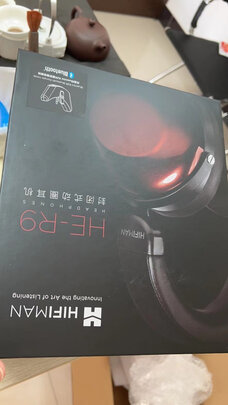 %title插图%num HiFiMAN(海菲曼)HE-R9动圈拓扑振膜封闭式头戴式HIFI音乐蓝牙耳机