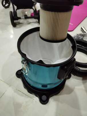 车载吸尘器
