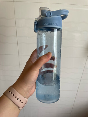 运动水杯
