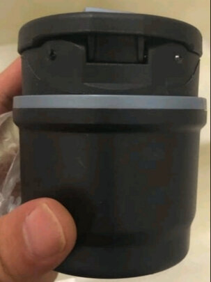车载烟灰缸