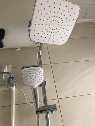 京东京造JDJZHS2106恒温花洒|客观评价京东京造JDJZHS2106恒温花洒怎么样？上手三周说真相