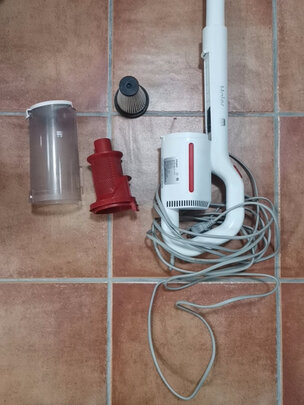 吸尘器|外观展示海尔吸尘器质量怎么样？用后三天彻底后悔了？