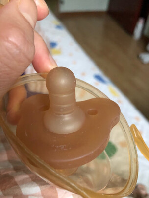 安抚奶嘴